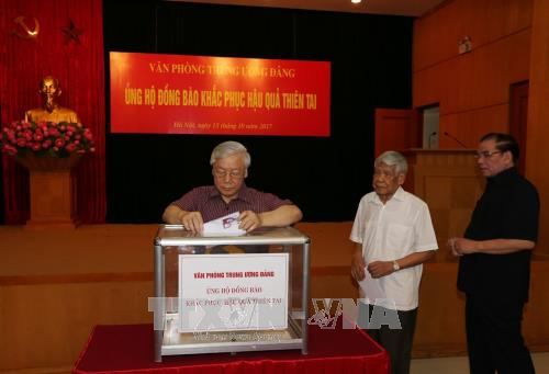 Văn phòng Trung ương Đảng quyên góp ủng hộ đồng bào khắc phục hậu quả thiên tai ảnh 1
